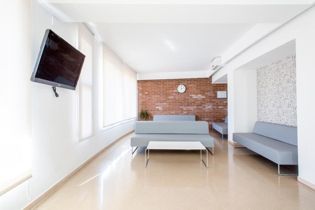 Residencia Universitaria Resa Francesc Giralt I Serra Terrassa Luaran gambar