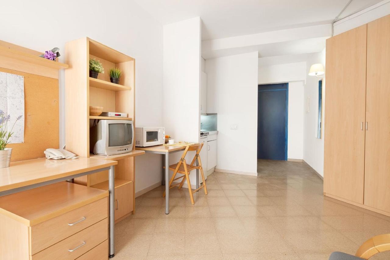 Residencia Universitaria Resa Francesc Giralt I Serra Terrassa Luaran gambar
